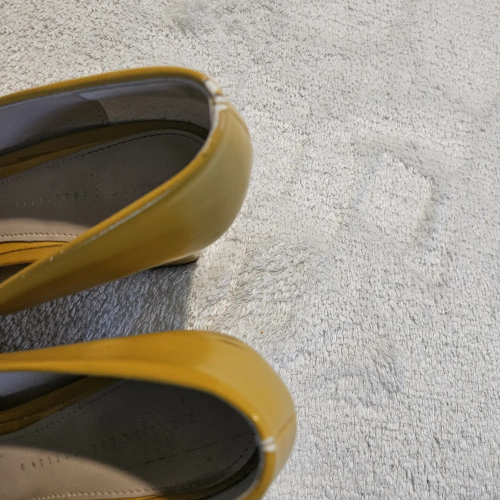 Zara Yellow Block Heels Size 9 Office Chunky Minimalist Retro Y2K Office Casual - Picture 10 of 10